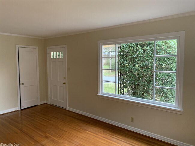 Foto del edificio - 2108 Brownwood Rd