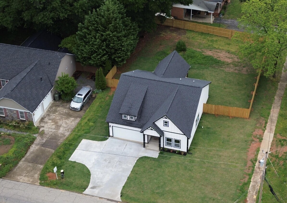 Foto principal - 104 Garrett St