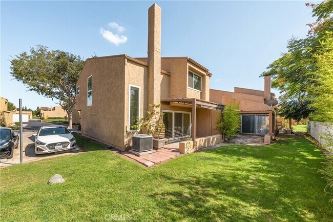 Foto del edificio - 4741 Cardena Plz