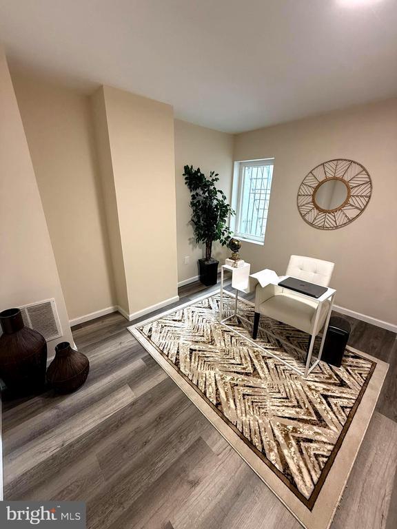 Foto del edificio - 1028 E North Ave