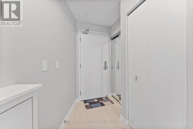 Building Photo - 51 E Liberty St