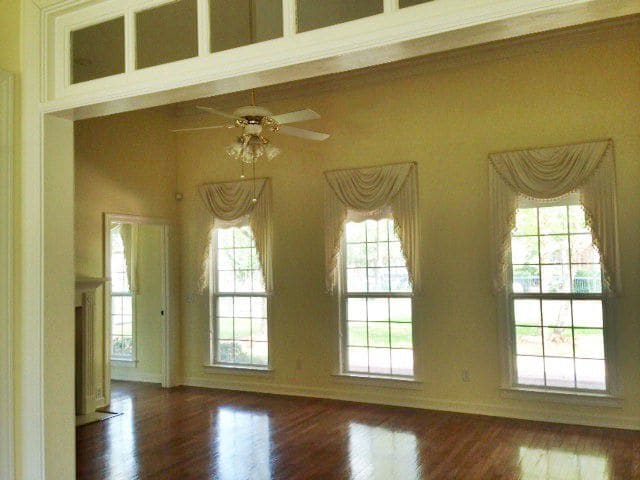 Foto del edificio - 103 Glencoe Way