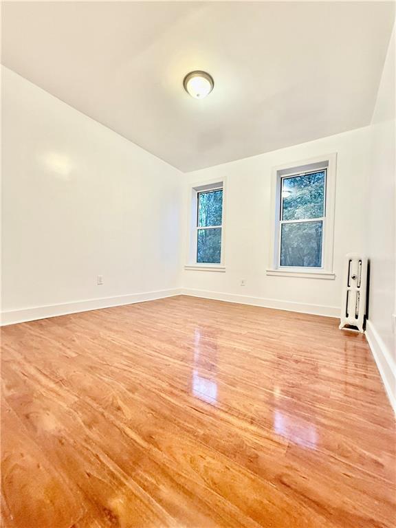Foto del edificio - 1430 E 3rd St