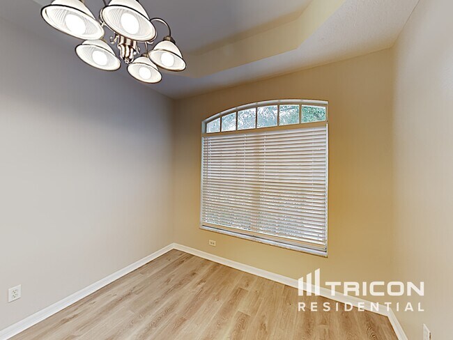 Foto del edificio - 433 Country Vineyard Drive Valrico FL