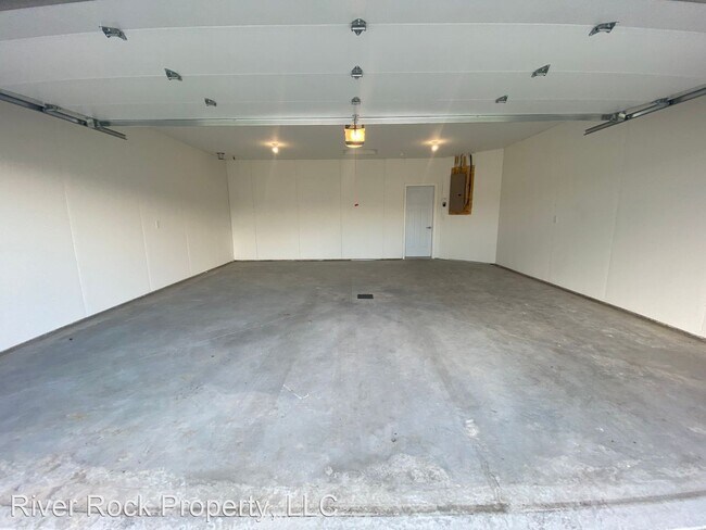 Building Photo - 3 br, 2 bath House - 6861 67th St South