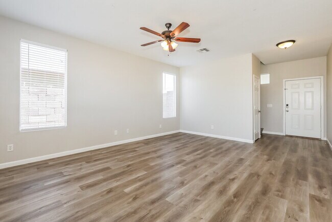 Foto del edificio - 4836 E Meadow Lark Way