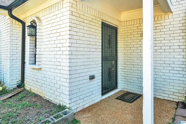 Building Photo - 2510 Hawksbury Ln
