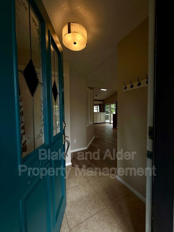 Building Photo - 1331 Westbrook Dr NW