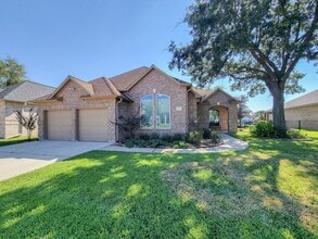 Building Photo - 13653 Lakeside Pl Dr