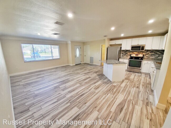 Foto del edificio - 4 br, 2 bath House - 2661 Columbus Way S