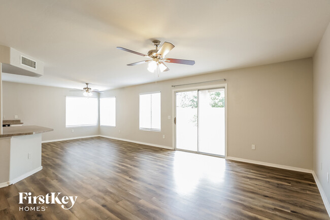 Foto del edificio - 6984 W Cactus Wren Dr