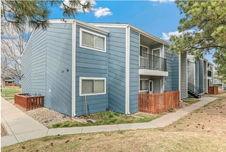Building Photo - 2380 E Geddes Ave
