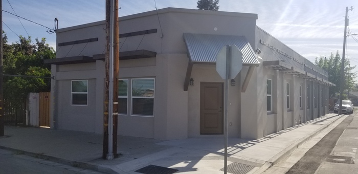 Primary Photo - 169 East St
