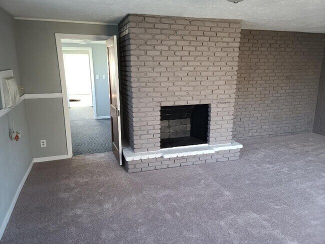 Foto del edificio - 813 Roosevelt St