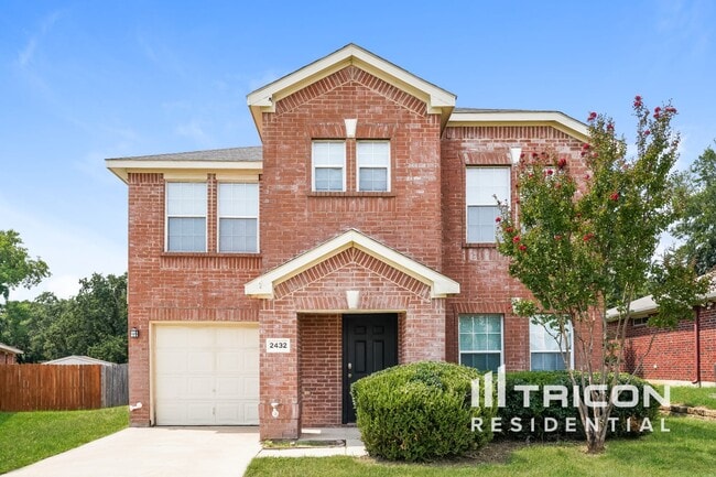 Building Photo - 2432 Big Spring Dr