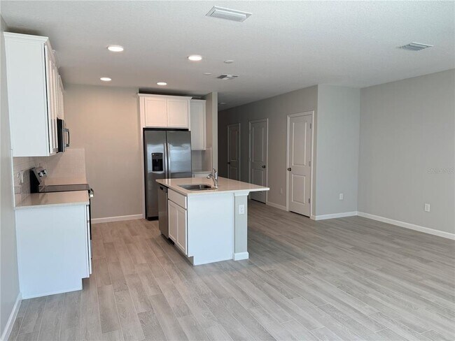 Foto del edificio - 14910 Harvest St