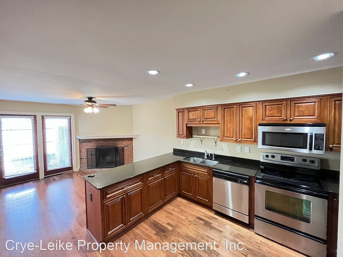Foto principal - 2 br, 1.5 bath House - 1685 Regents Park Dr