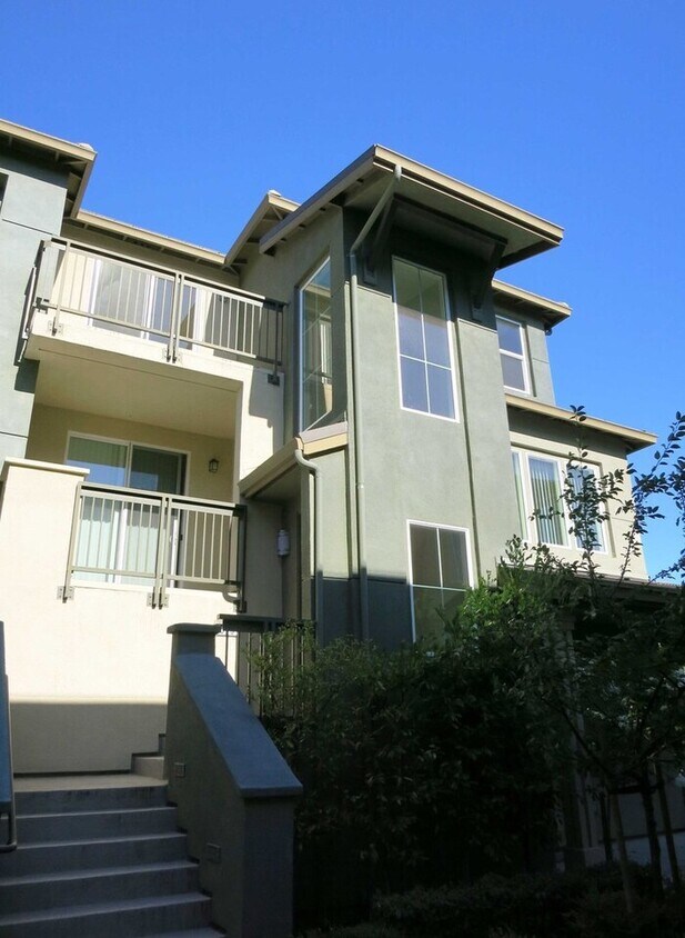 Primary Photo - 579 San Remi Terrace