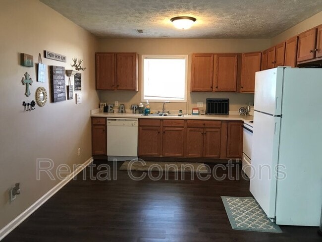 Building Photo - 103 N Bentley St