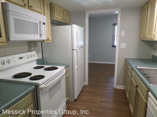 Building Photo - 3 br, 2.5 bath House - 2930-E St. Marks Road