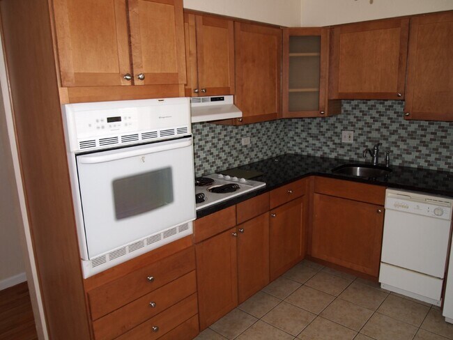 Foto del edificio - 1BR/1BA Updated Cap Hill Home near Cheesman!