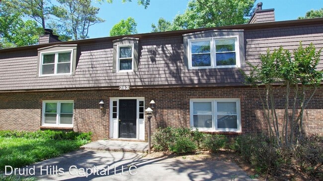 Foto del edificio - 743 Houston Mill Rd NE