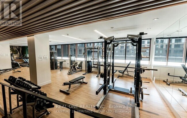Photo du bâtiment - 7950-7950 Bathurst St