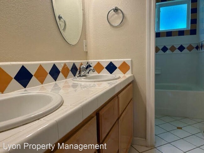 Building Photo - 3 br, 3 bath House - 1204 Redcliff Drive