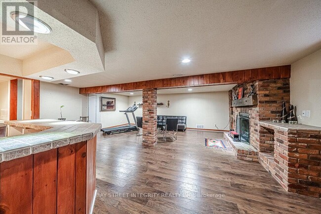 Building Photo - 157 Orchard Heights Blvd