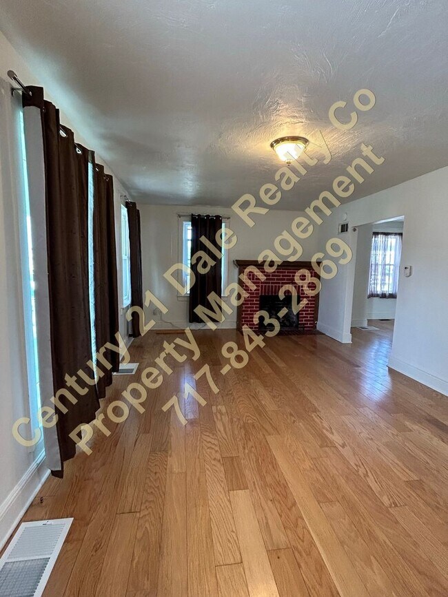 Great 2 Bedroom Home in York Suburban Scho... House Rental in East