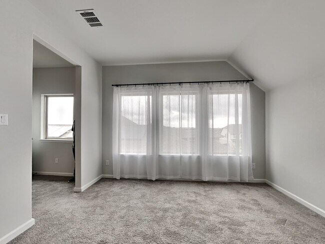 Foto del edificio - 12515 Yancey