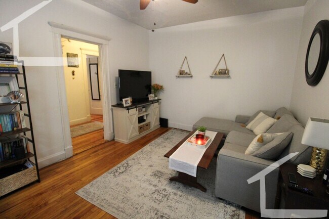 Building Photo - 107 Brainerd Rd