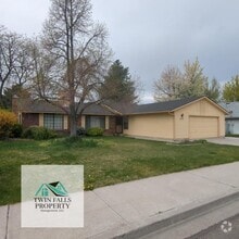 Building Photo - 955 Wood River Dr