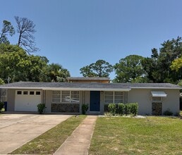 Building Photo - 112 Frances Dr