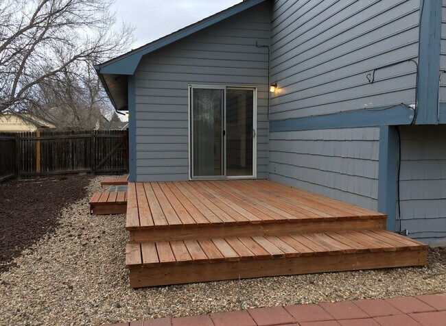 Building Photo - 3 Bed/2bath Single Family Home in Parkwood East