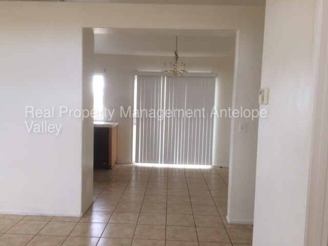 Foto del edificio - 36918 57th St E