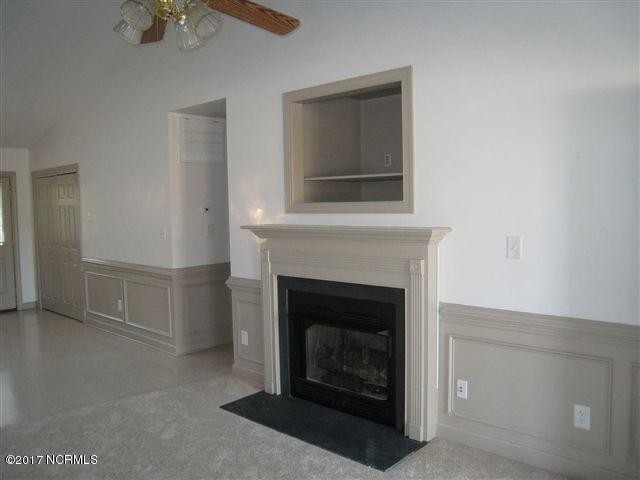 Building Photo - 145 Starling Rd