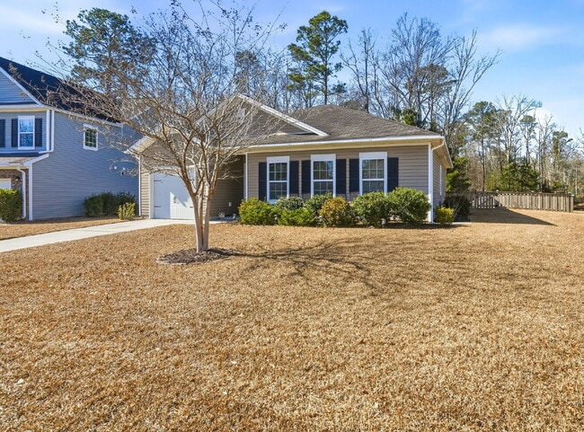 Building Photo - "Charming 3-Bed Oasis with 2 Full Baths in Ladson - 1,283 Sq Ft of Comfort!"