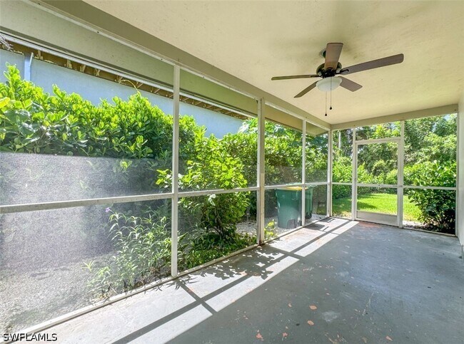 Foto del edificio - 746 109th Ave N