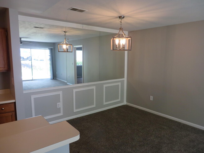 Foto del edificio - 310 Timber Ridge Dr