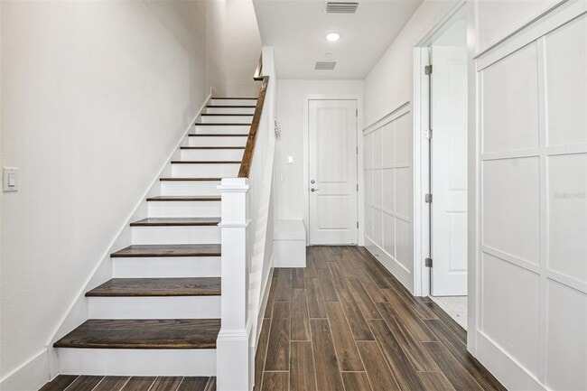 Foto del edificio - 1951 Risby Aly