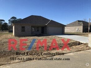 Building Photo - 605 Macy Ln