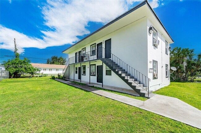 Foto del edificio - 10015 SW 170th Terrace