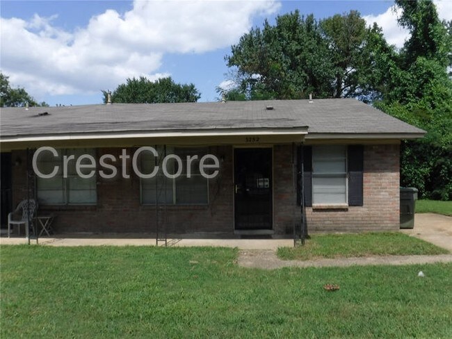Building Photo - 3252 Amselle Cir