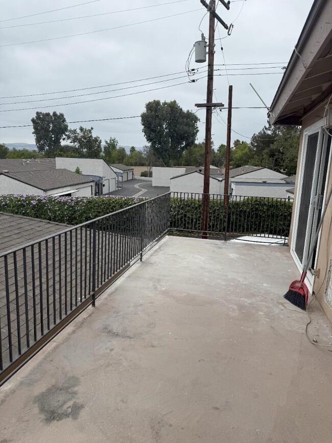 Building Photo - 122 N Merrimac Dr