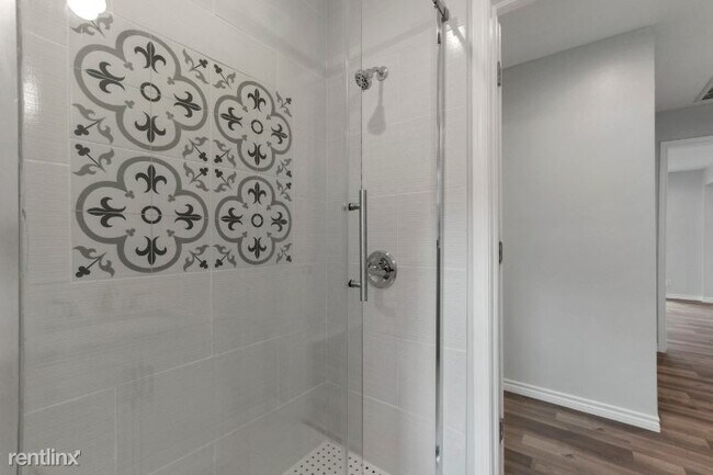 Foto del edificio - 2 br, 1 bath House - 2045 NE 17