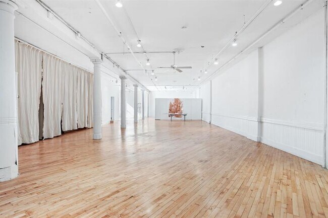 Foto del edificio - 515 Broadway