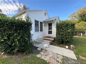 Building Photo - 1843 22nd Ave