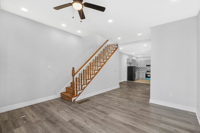 Building Photo - 2418 N 16th St