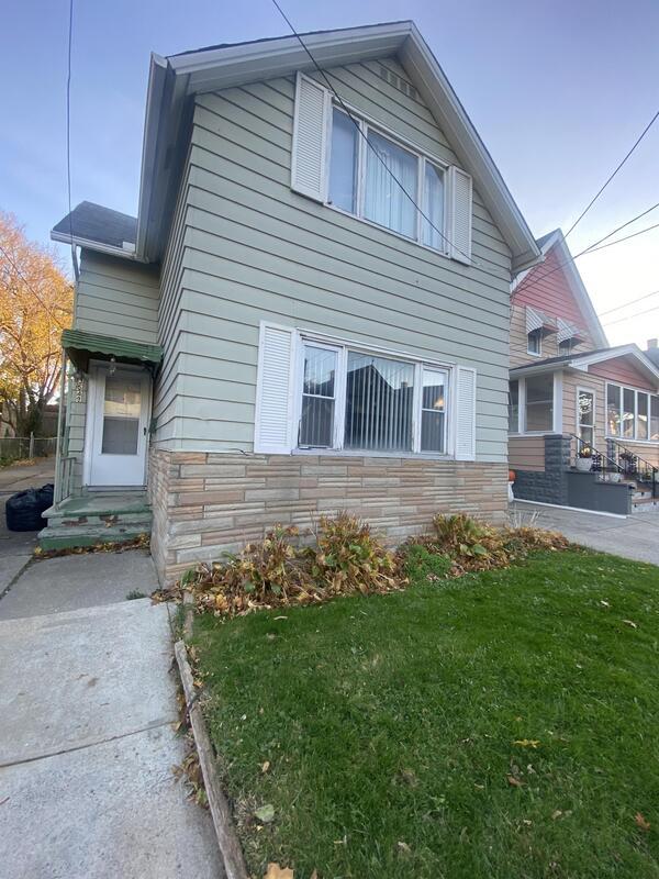 Primary Photo - 3549 Trent Ave